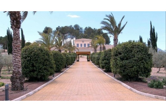 Resale - Villa - Penàguila - Alcoy