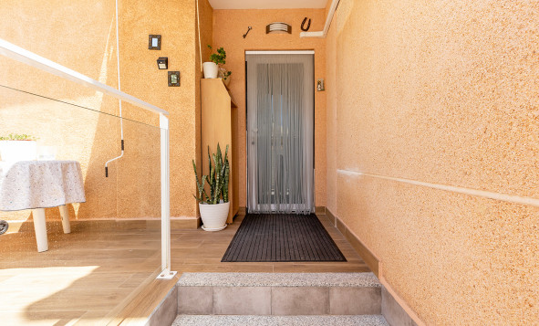 Resale - Apartment - Orihuela Costa