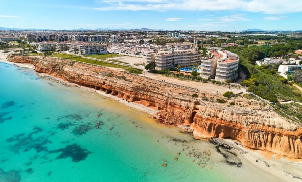 Herverkoop - Villa - Dehesa de Campoamor - Orihuela Costa