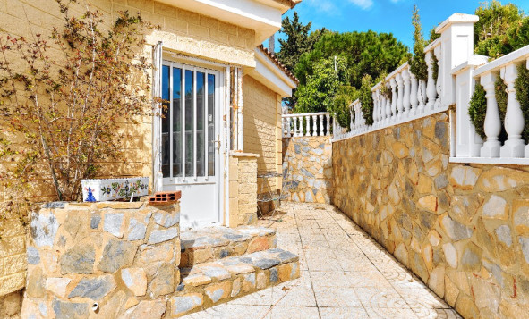 Resale - Villa - Dehesa de Campoamor - Orihuela Costa