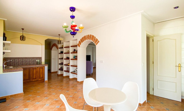 Resale - Villa - Villamartin - Orihuela Costa