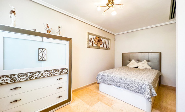 Resale - Villa - La Mata - Torrevieja