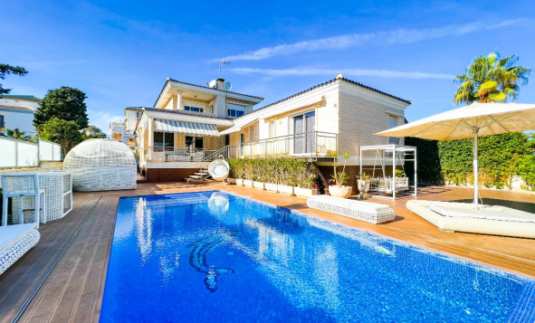 Resale - Villa - La Mata - Torrevieja