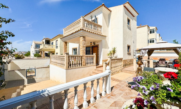 Herverkoop - Villa - Punta Prima - Orihuela Costa