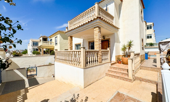 Herverkoop - Villa - Punta Prima - Orihuela Costa