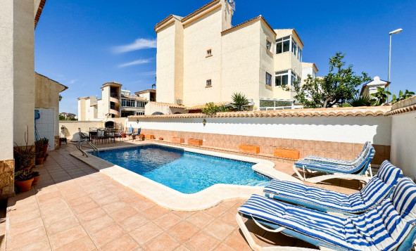 Herverkoop - Villa - Punta Prima - Orihuela Costa