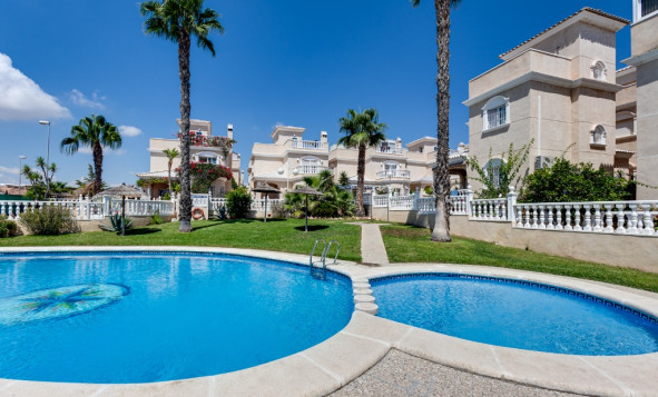 Resale - Villa - Los Altos - Orihuela Costa