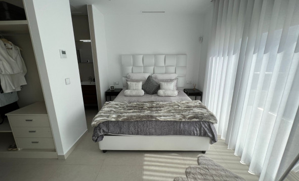 Resale - Villa - Los Montesinos - Torrevieja