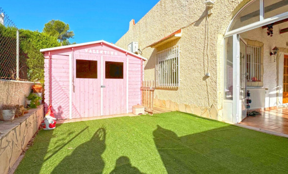 Herverkoop - 3. Semi - Detached Villa - Torrevieja - Orihuela Costa