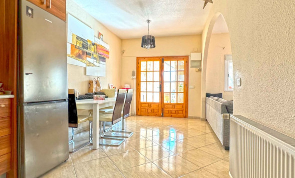 Herverkoop - 3. Semi - Detached Villa - Torrevieja - Orihuela Costa