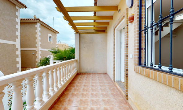 Resale - Villa - Orihuela Costa