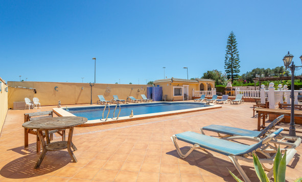 Herverkoop - Villa - Torrevieja - Orihuela Costa