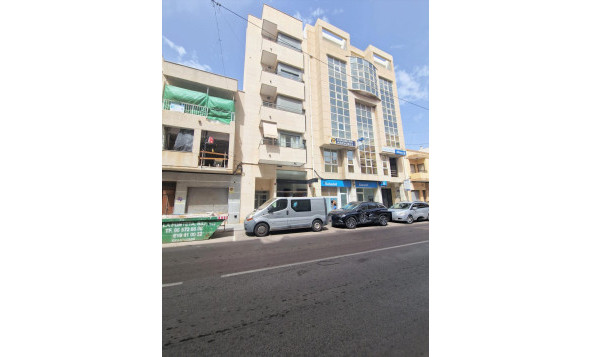 Reventa - Local comercial - Guardamar del Segura - Guardamar