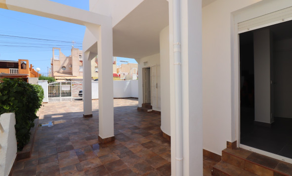 Herverkoop - Villa - Torrevieja