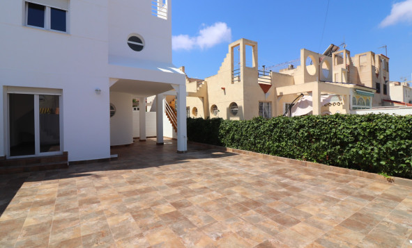 Reventa - Villa - Torrevieja