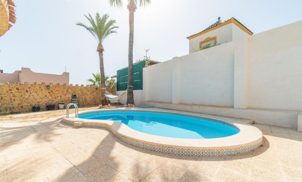 Herverkoop - Villa - Orihuela Costa - Los Balcones