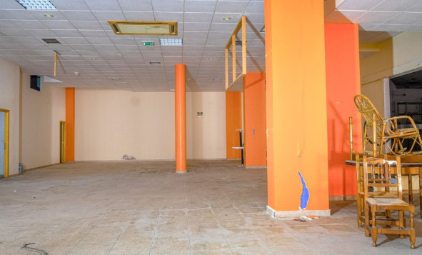 Resale - Commercial Property - Torrevieja