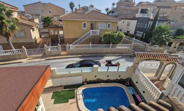 Resale - Chalet - San Miguel de Salinas - Orihuela Costa