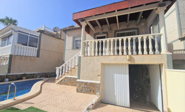 Resale - Chalet - San Miguel de Salinas - Orihuela Costa