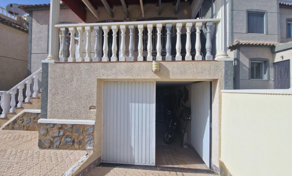 Resale - Chalet - San Miguel de Salinas - Orihuela Costa