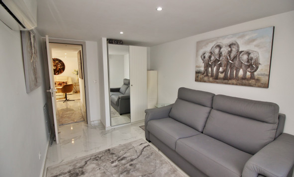 Resale - Villa - Villamartin - Orihuela Costa