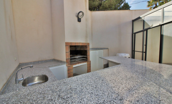 Resale - Villa - Villamartin - Orihuela Costa