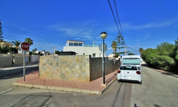 Resale - Villa - Villamartin - Orihuela Costa