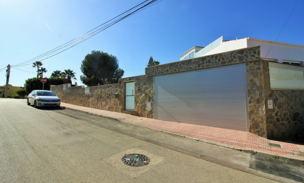 Resale - Villa - Villamartin - Orihuela Costa