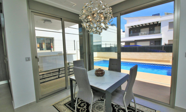 Reventa - Villa - Villamartin - Orihuela Costa