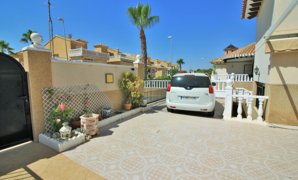 Reventa - Villa - Villamartin - Orihuela Costa