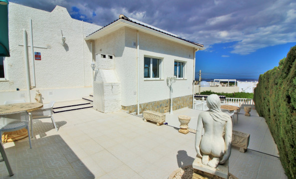 Resale - Villa - Villamartin - Orihuela Costa