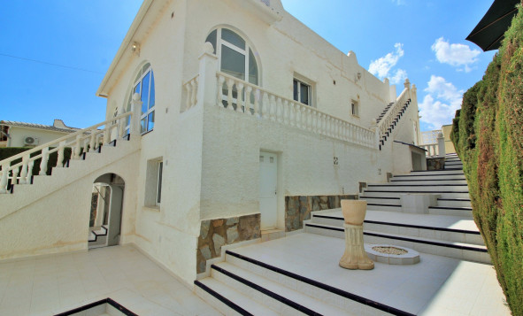 Resale - Villa - Villamartin - Orihuela Costa