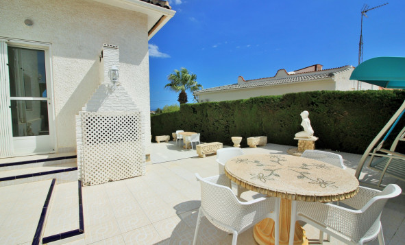 Resale - Villa - Villamartin - Orihuela Costa