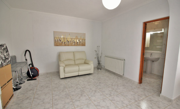 Resale - Villa - Villamartin - Orihuela Costa