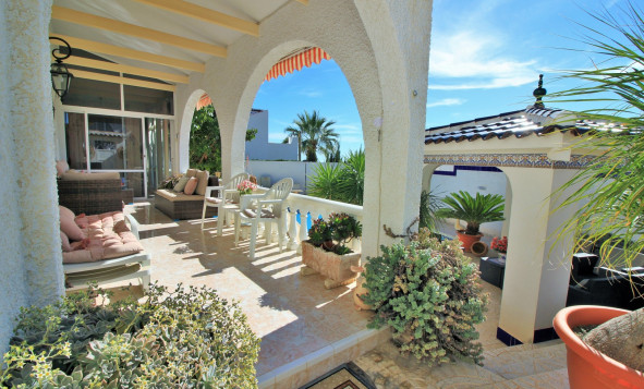 Resale - Villa - Villamartin - Orihuela Costa