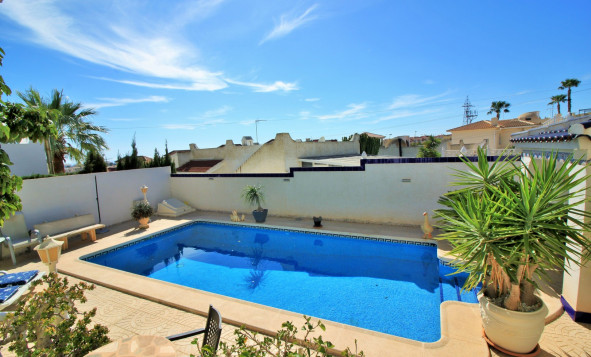 Resale - Villa - Villamartin - Orihuela Costa