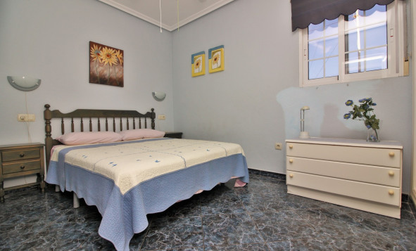 Resale - Villa - Villamartin - Orihuela Costa