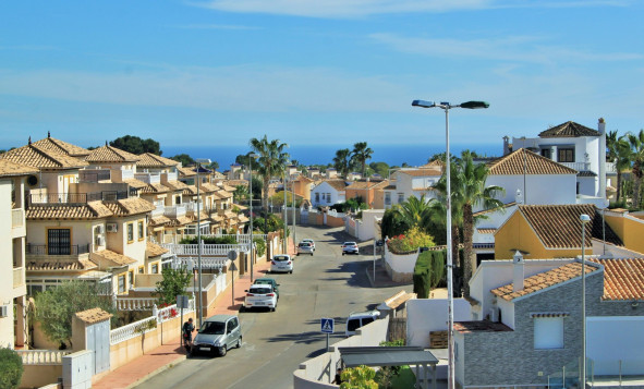 Herverkoop - Villa - Villamartin - Orihuela Costa