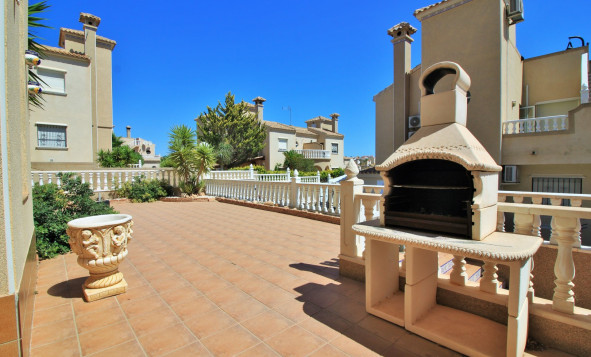 Resale - Villa - Villamartin - Orihuela Costa