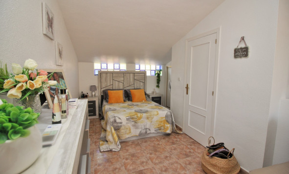 Resale - Villa - Playa Flamenca - Orihuela Costa