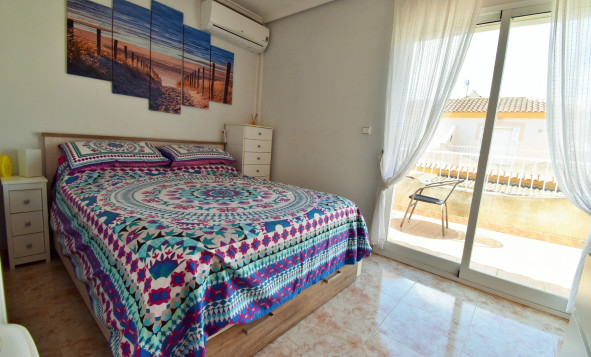 Resale - Villa - Orihuela Costa