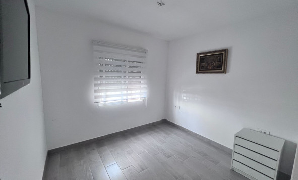 Resale - Apartment - Torrevieja