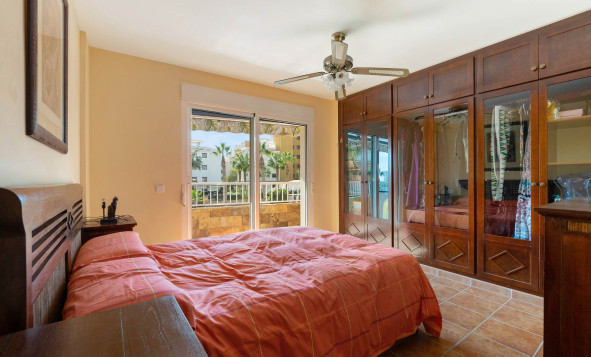 Resale - Apartment - Punta Prima - Torrevieja