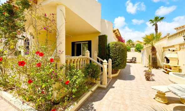 Resale - Villa - Las Ramblas - Orihuela Costa