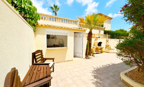 Resale - Villa - Las Ramblas - Orihuela Costa