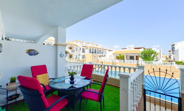 Herverkoop - Villa - Punta Prima - Orihuela Costa