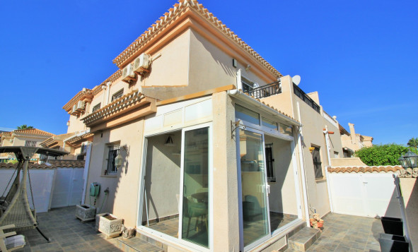 Resale - Villa - Playa Flamenca - Orihuela Costa