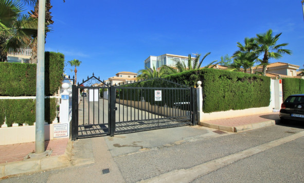 Reventa - Villa - Playa Flamenca - Orihuela Costa