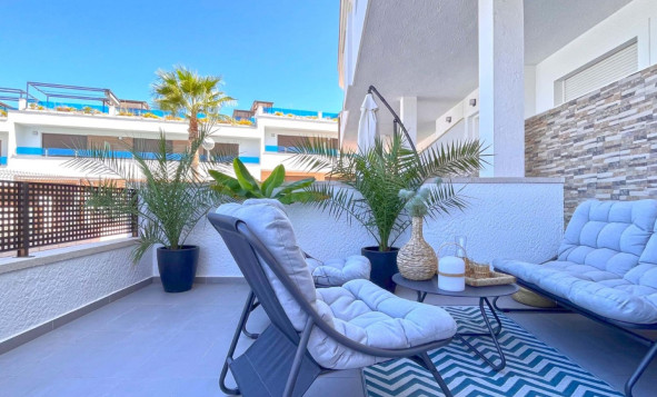 Resale - Villa - Torrevieja - Orihuela Costa