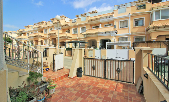 Resale - Villa - Villamartin - Orihuela Costa